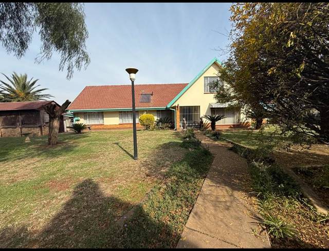 4 BEDROOM HOUSE FOR SALE IN DUNCANVILLE